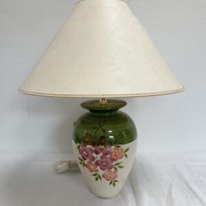 Blommig bordslampa. såld